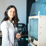 Jak drukarki 3D przyczyniają się do rozwoju przemysłowych procesów produkcyjnych?