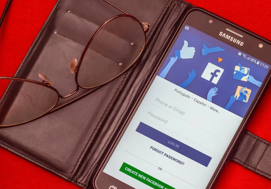 Jak zdobyć „lajki” na Facebooku?